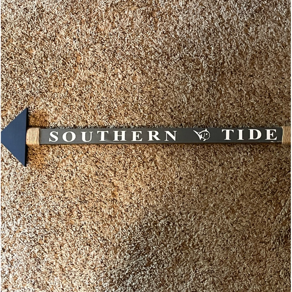 Pretty Southern Tide Collection Room Decor - Picture 6 of 7